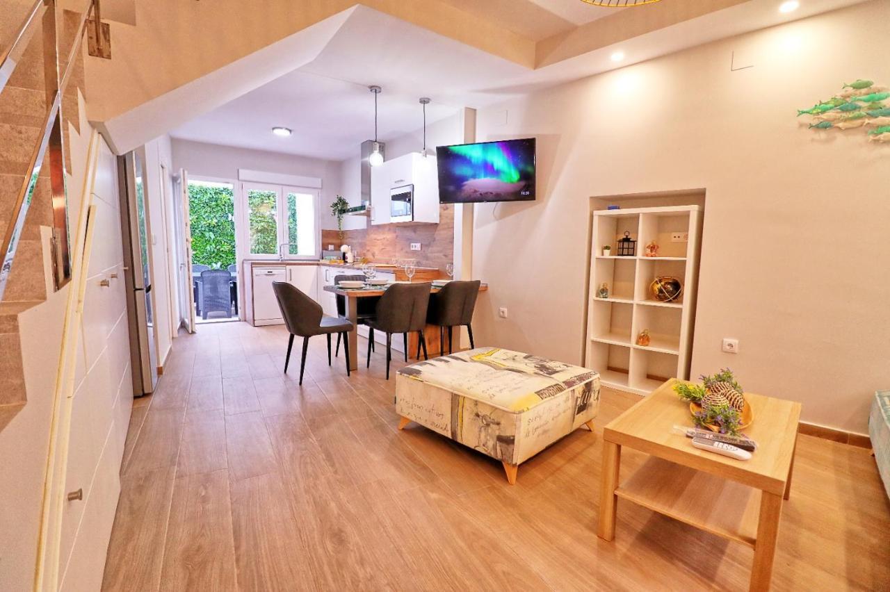 Apartamentos Mestre 阿亚蒙特 外观 照片